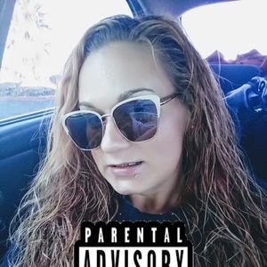 Meet your Posher, Bay